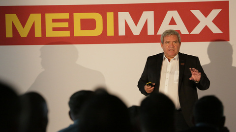 Friedrich Sobol eröffnet die MEDIMAX Unternehmertagung 2021 mit einem Rück- und Ausblick zur Entwicklung der Franchise-Fachmarktlinie. 