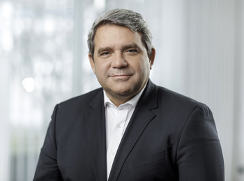 ElectronicPartner Vorstand Friedrich Sobol ist stolz auf die Leistungen von Mitgliedern und Mitarbeitern in 2020 und blickt mit realistischer Zuversicht auf die kommenden Monate. 