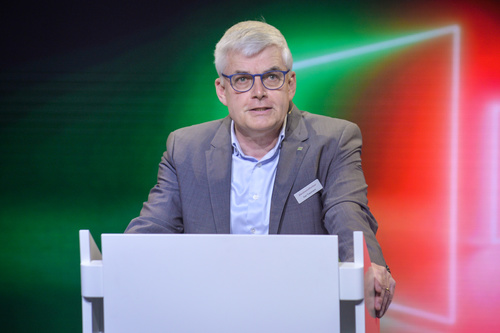 Karl Trautmann eröffnet den ElectronicPartner Kongress mit einem Rückblick auf die vergangenen zwei Jahre.