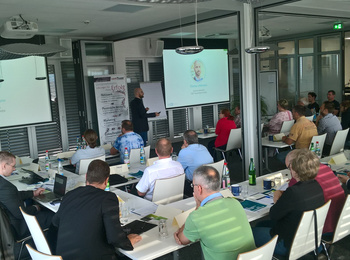 Thomas Uhlemann, Security Specialist bei der ESET Deutschland GmbH, bot in seinem Vortrag einen spannenden Einblick in die Vielfalt der IT-Sicherheit.  