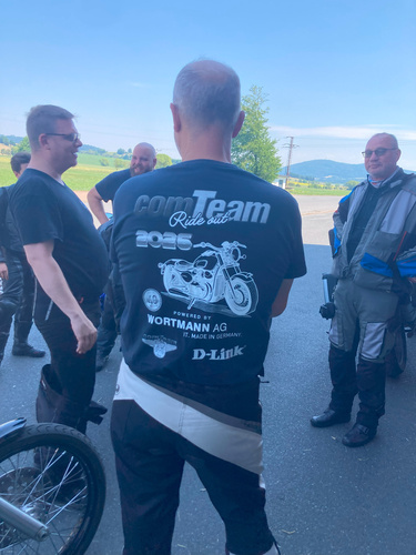 Bei einer gemeinsamen Motorradtour standen Teamgeist, Gespräche und das gemeinsame Erlebnis im Mittelpunkt.