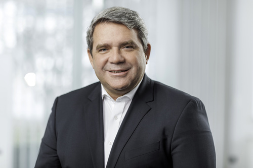 ElectronicPartner Vorstand Friedrich Sobol freut sich, den Mitgliedern der Verbundgruppe und ihren Kunden mit der Herbstmesse eine weitere digitale Plattform für Trends und Neuheiten zu bieten.